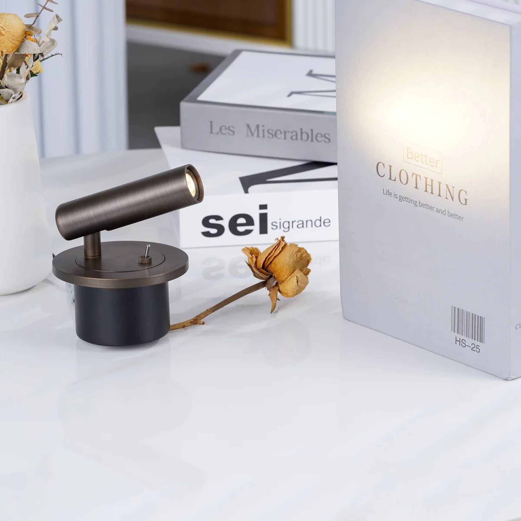 Adjustable Metal Wall Reading Lamp with Cylindrical Head