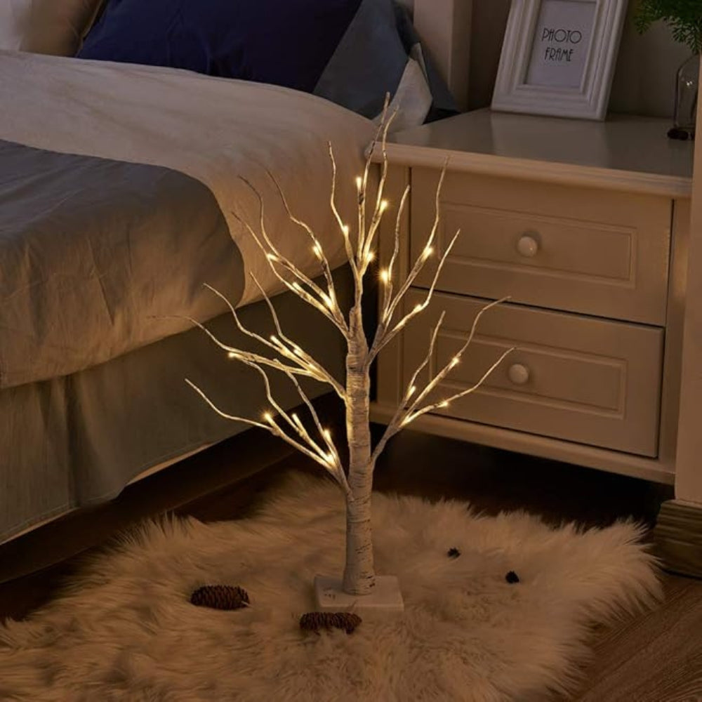 Kerstboomdecoratie in 90s-stijl voor displays in huis en tuin