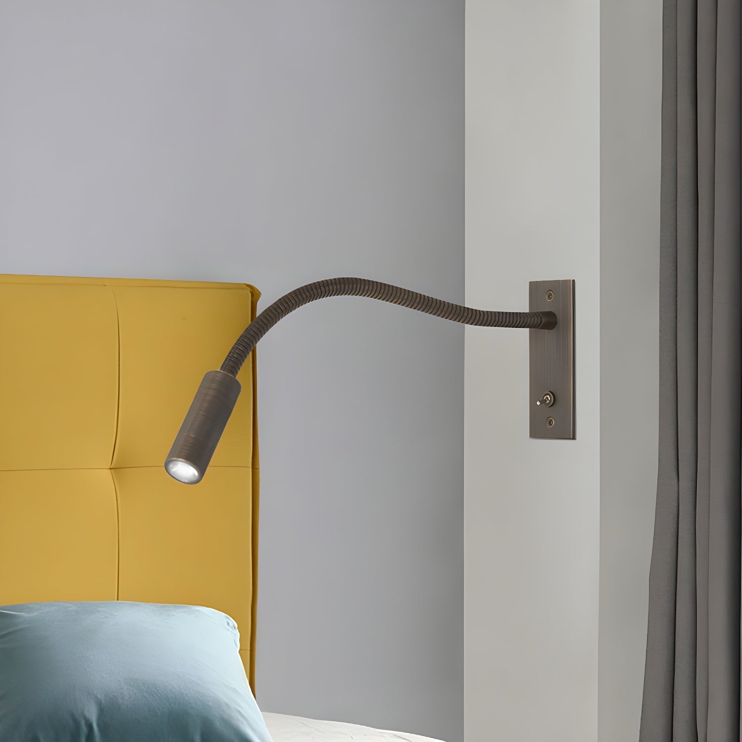 Adjustable Gooseneck Metal Wall Lamp with Cylindrical Head