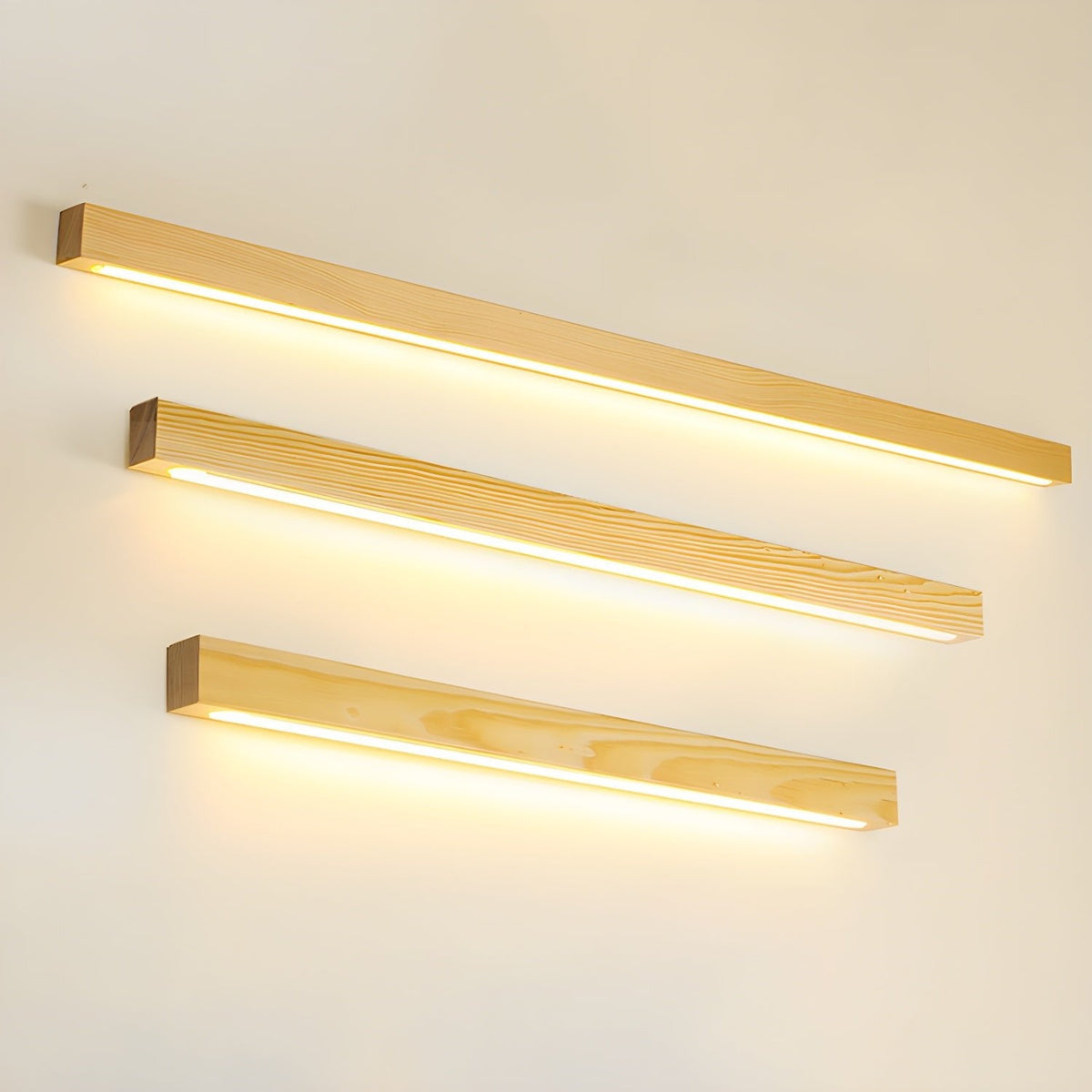 Linear Wood Wall Light with Integrated LED – Natural wood