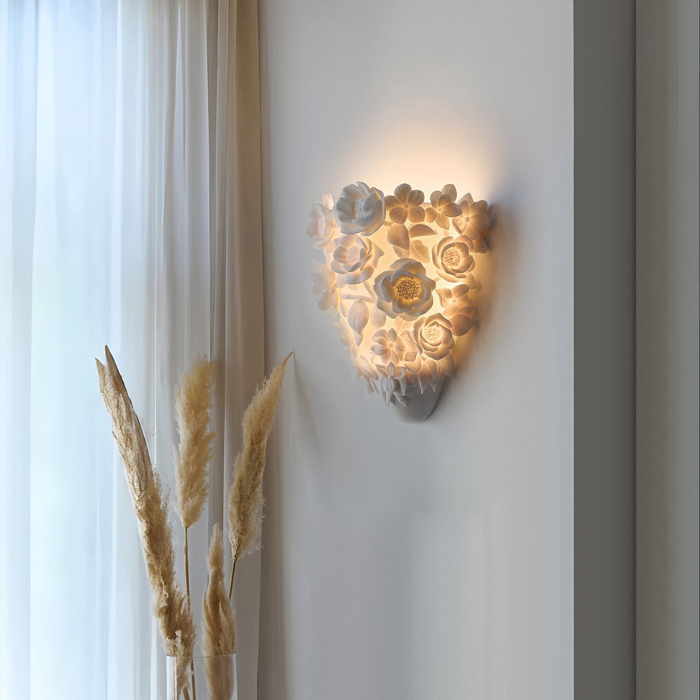 Minimalist Ceramic Flower Wall Lamp