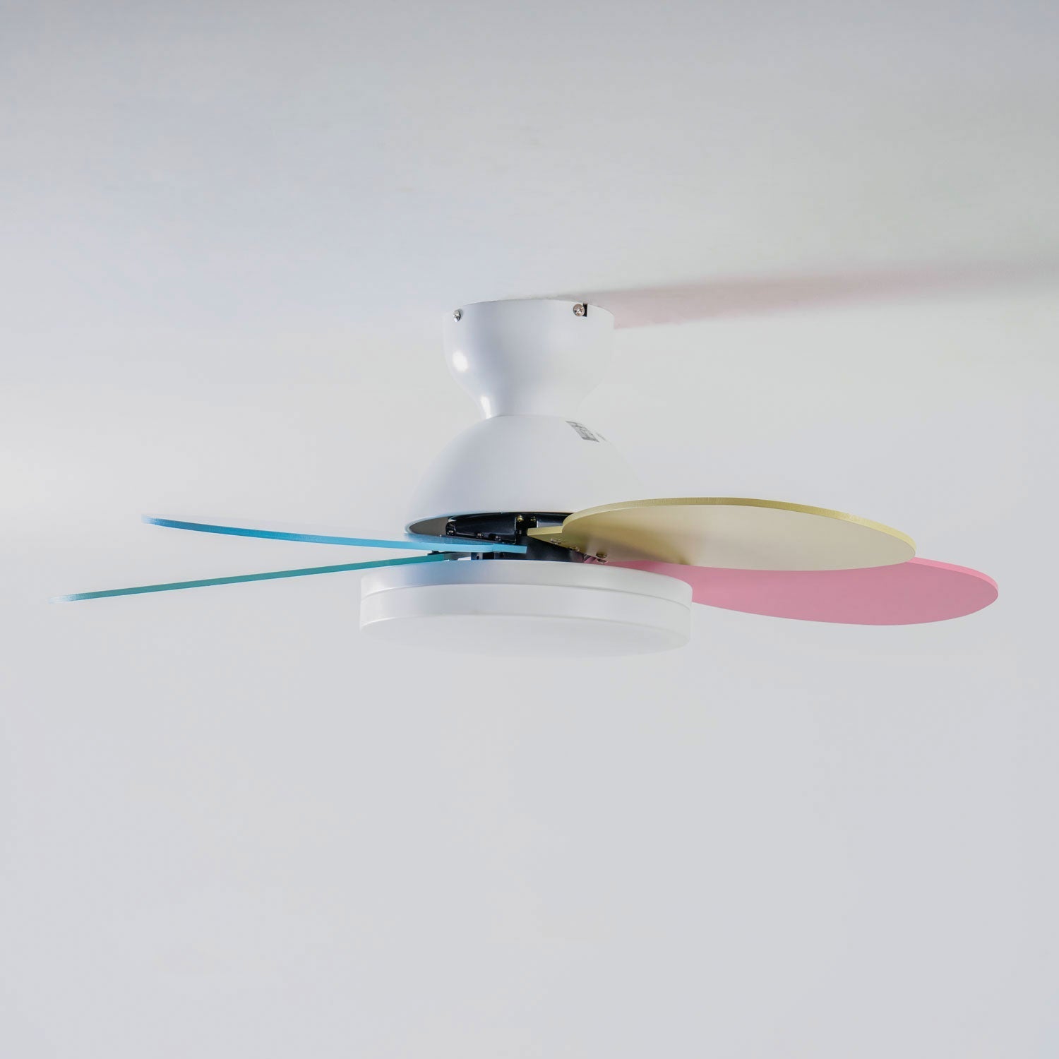 Modern Ceiling Fan LED Light with Multicolour Blades