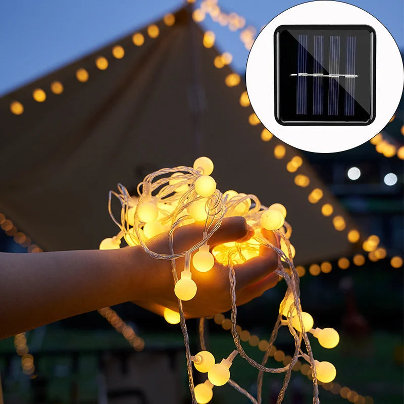 Zonne-LED-buitenlichtsnoer met multikleurige lampenkappen