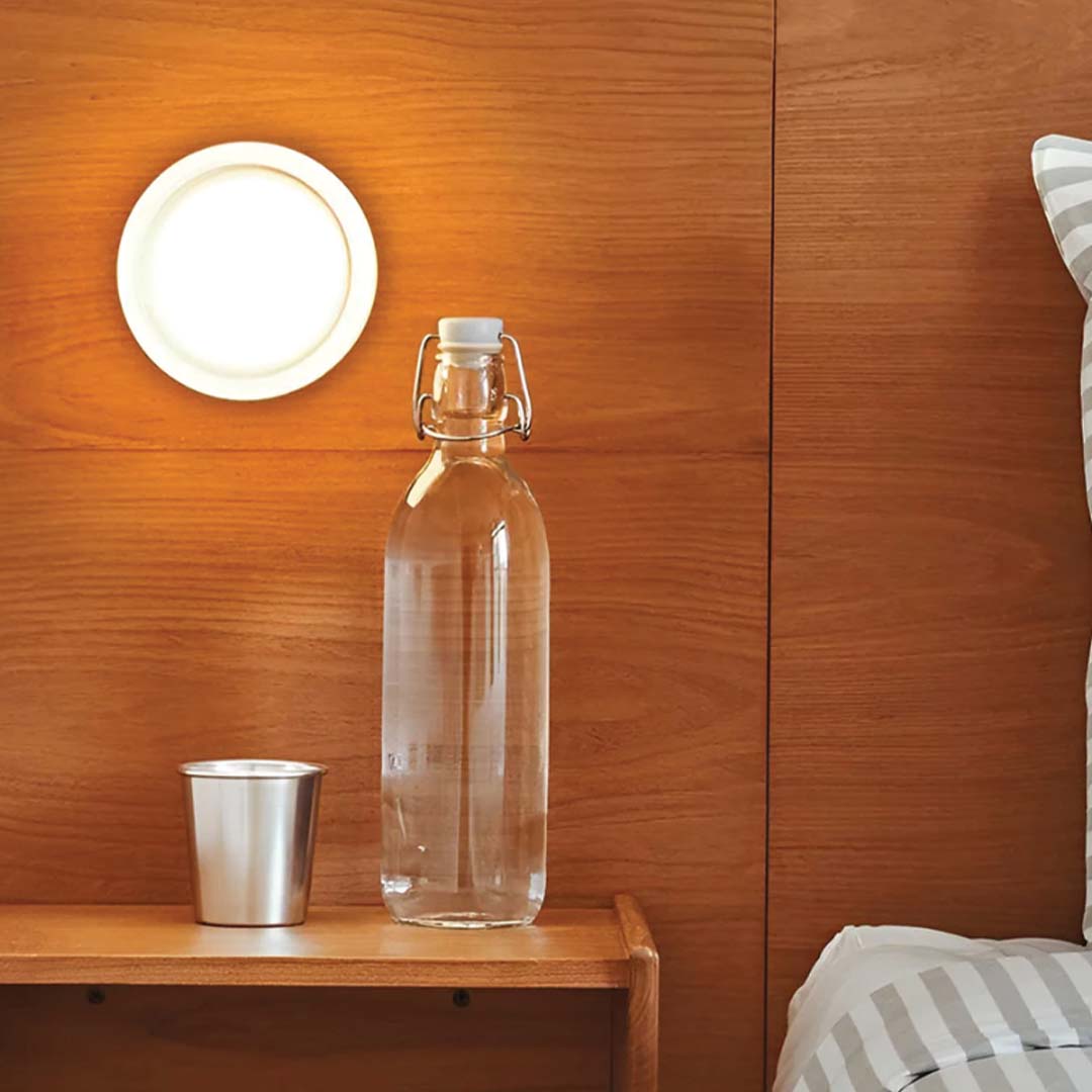 Compact Glass Wall Lamp