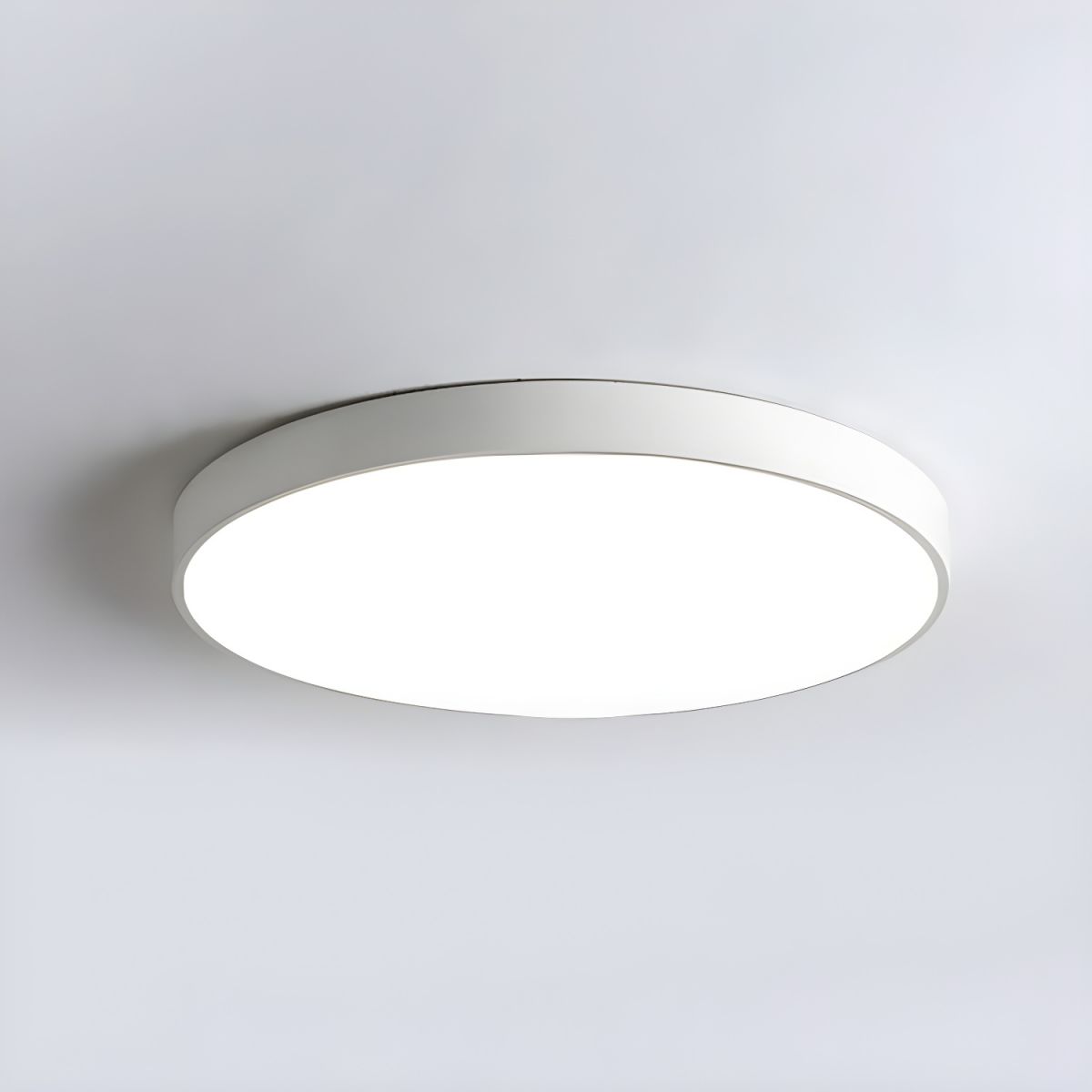 Slanke Scandinavische LED-plafondlamp