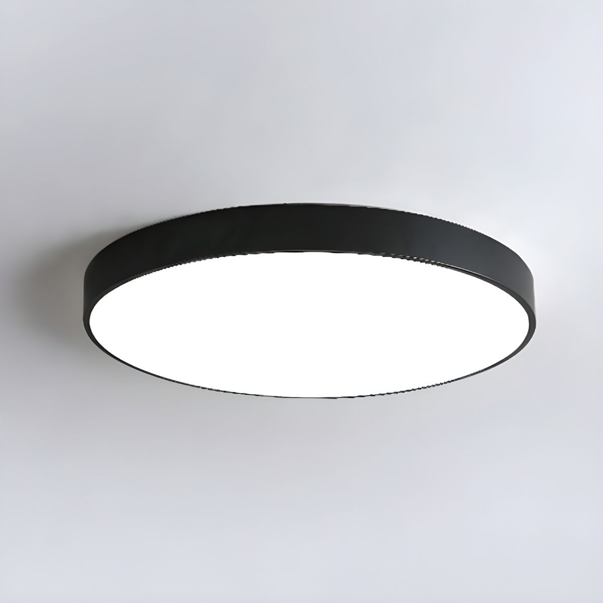 Slanke Scandinavische LED-plafondlamp