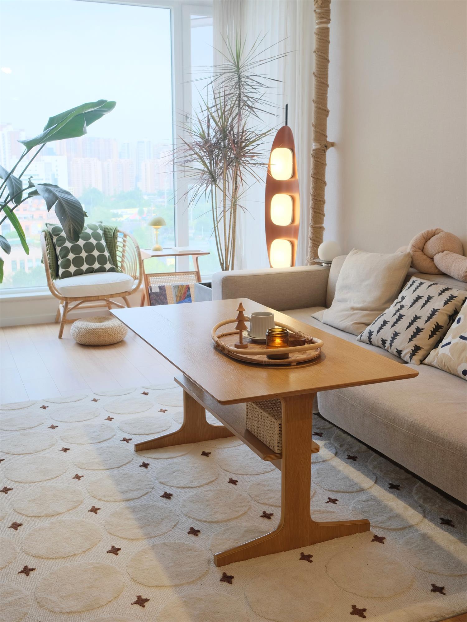 Floor Lamp with Wooden Body and Integrated Light Panels