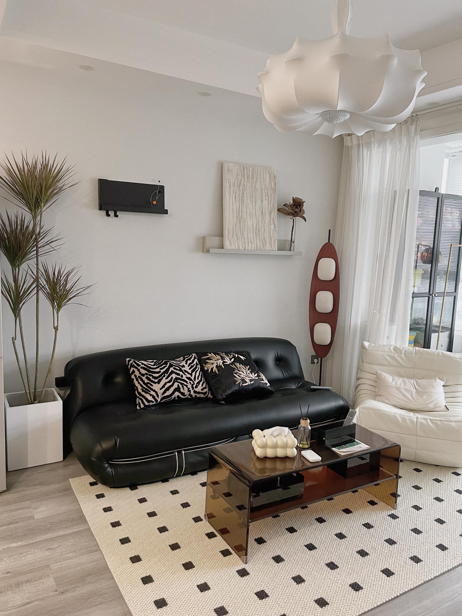 Floor Lamp with Wooden Body and Integrated Light Panels