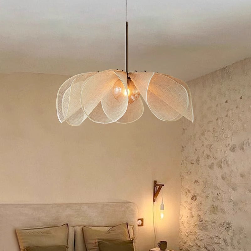 Vintage style ceiling lamp with soft fabric petals