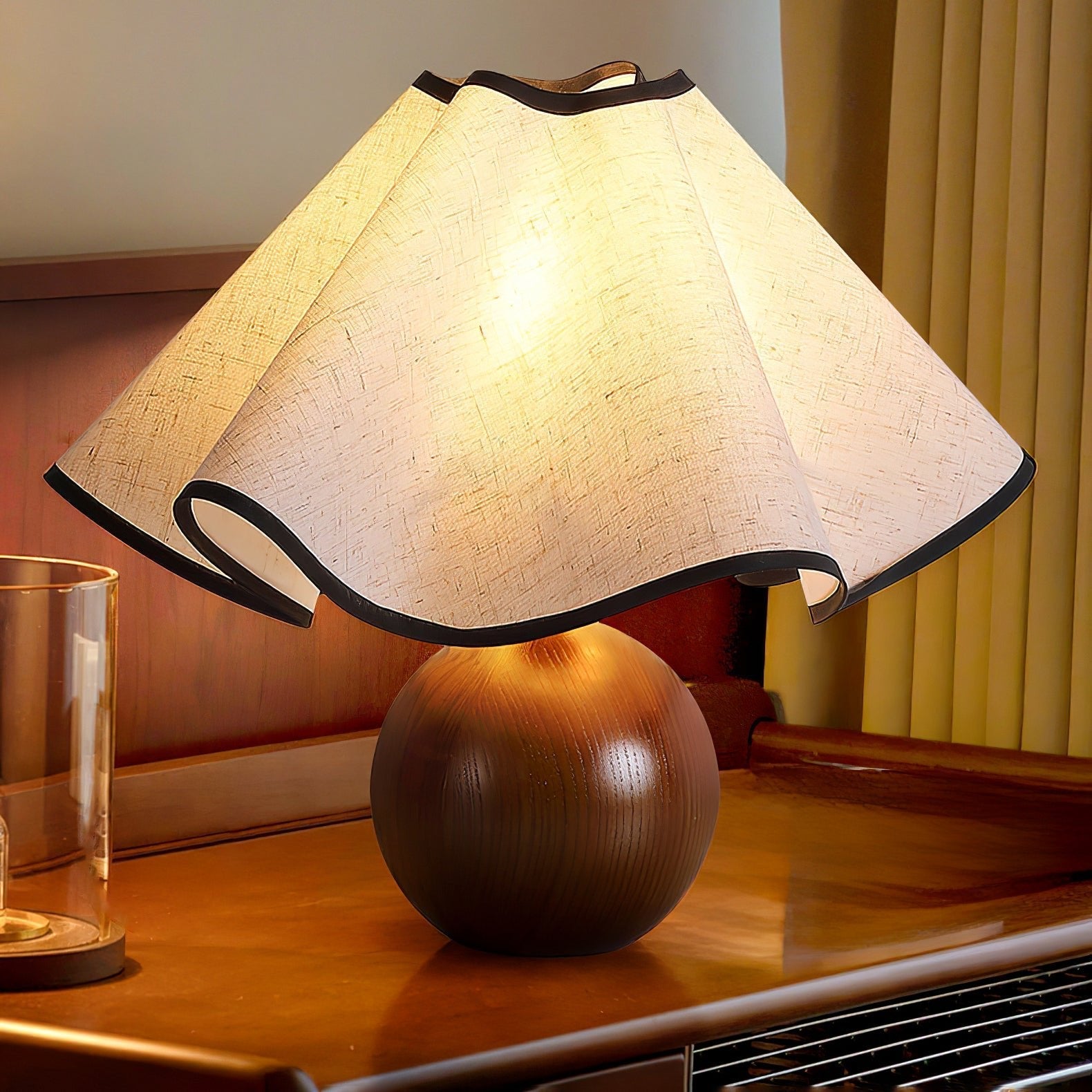 Elegant Wave Shade Table Lamp