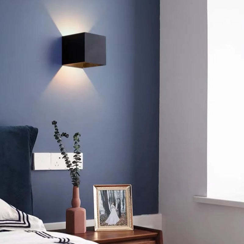 Modern IP65 Waterproof LED Outdoor Wall Light for Garden