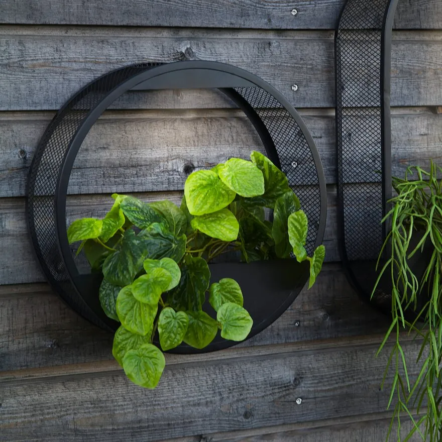 Zonne-energie Buiten Wandlantaarn Met Geïntegreerde Bloempot En Lichtsensor