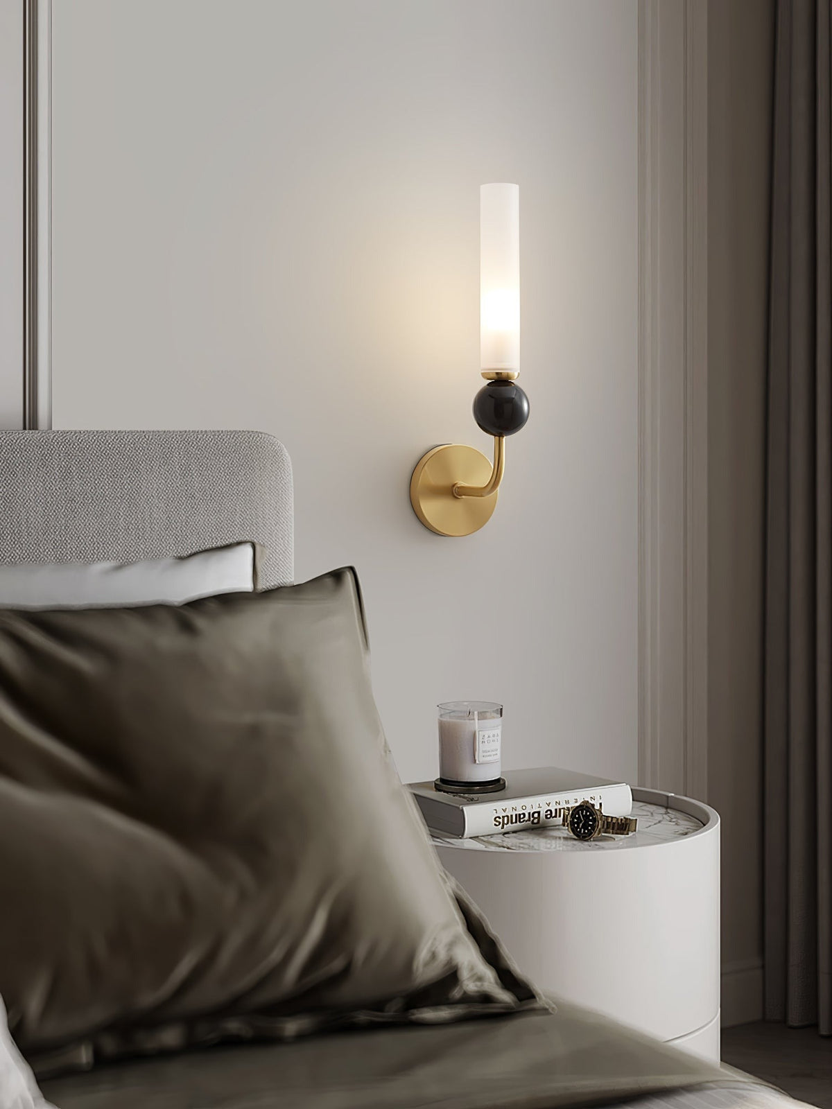 Applique murale moderne en marbre avec cadre en laiton massif