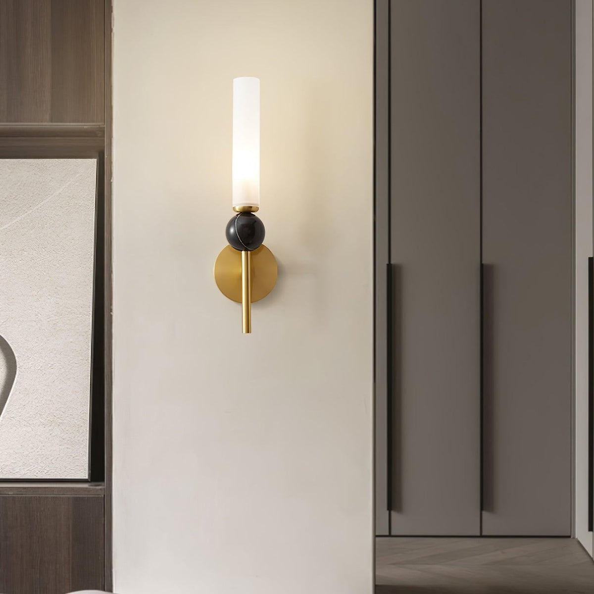 Applique murale moderne en marbre avec cadre en laiton massif