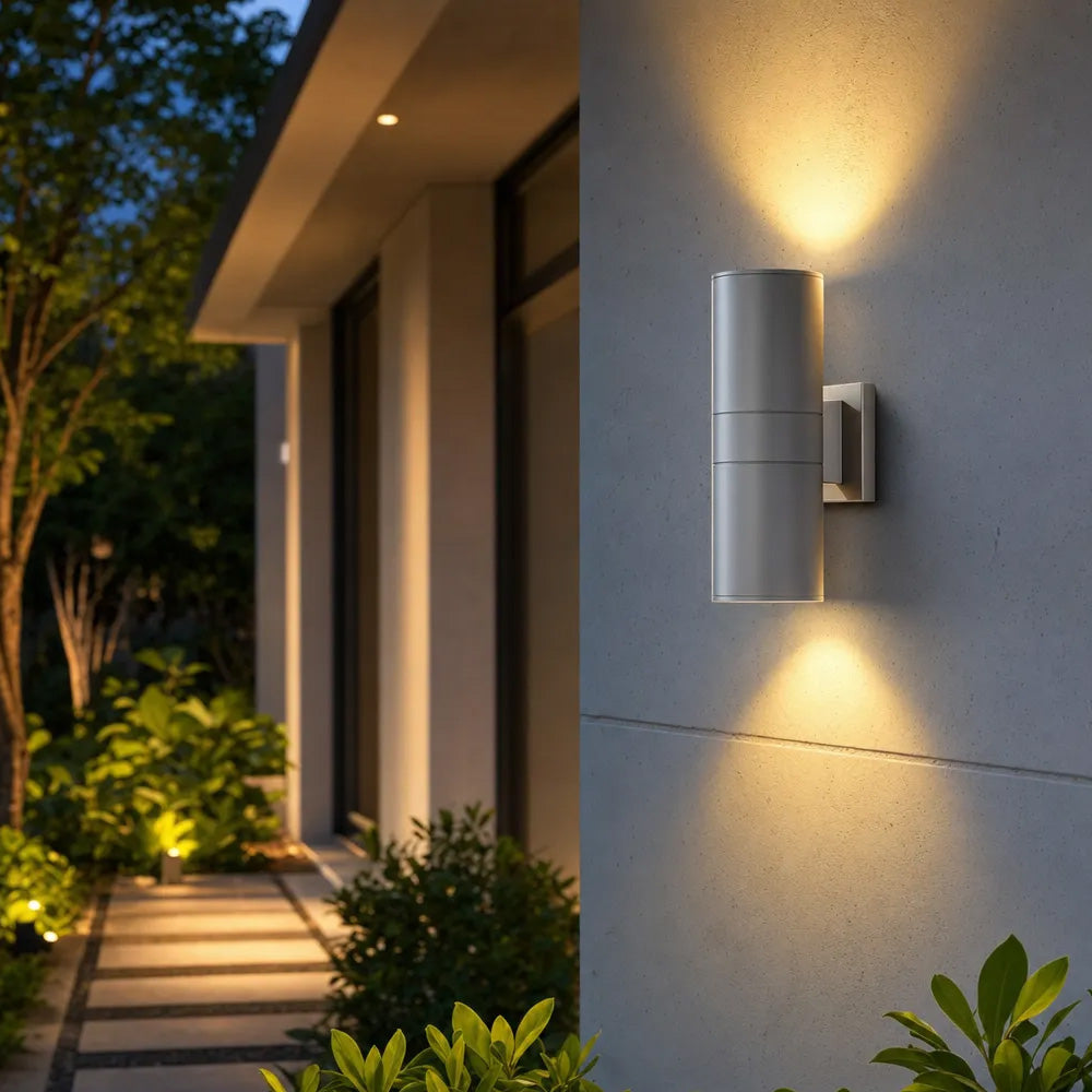 Modern Cylindrical IP65 LED Outdoor Wall Light for Garden
