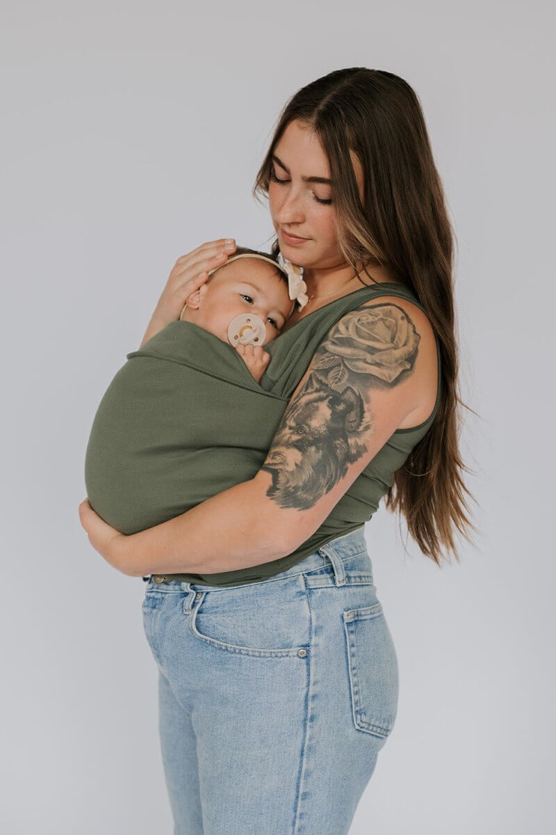 Functional Baby Carrier T-shirt for Active Parents 4