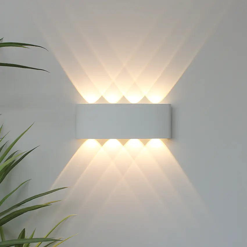 Geometric IP65 Outdoor Wall Light for Garden Illumination