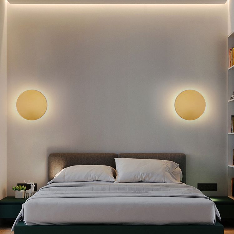 Minimalist Round Wall Sconce Light with Halo Illumination