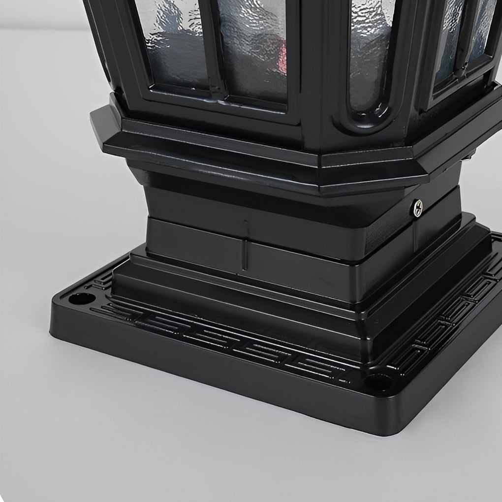 Solar Outdoor Post Light with Classic Lantern Design