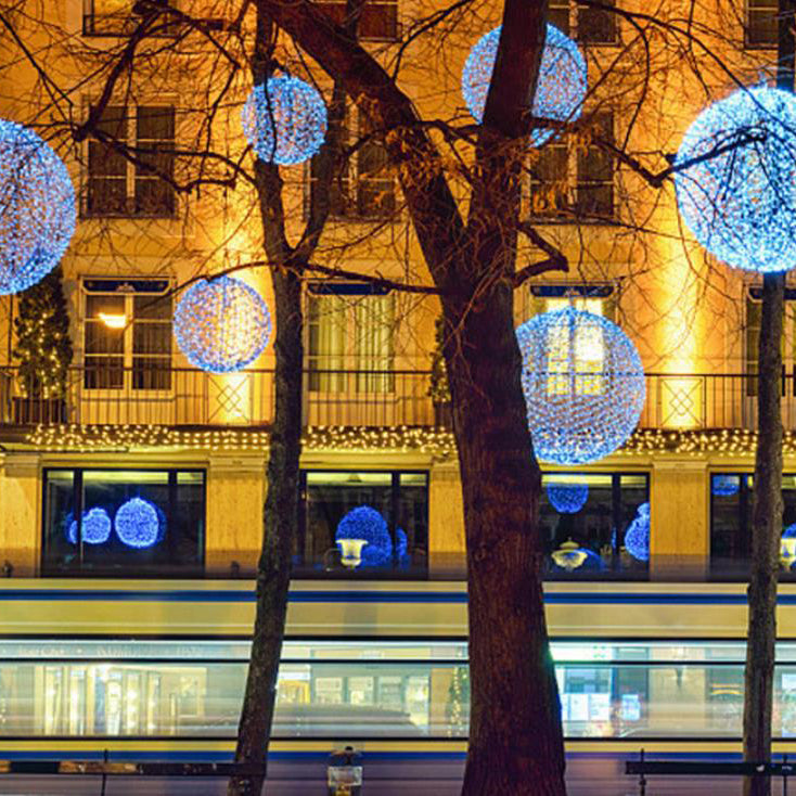 Hanging LED Sphere Lights with Metal Wire Ball Design