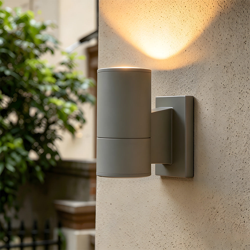 Modern Cylindrical IP65 LED Outdoor Wall Light for Garden