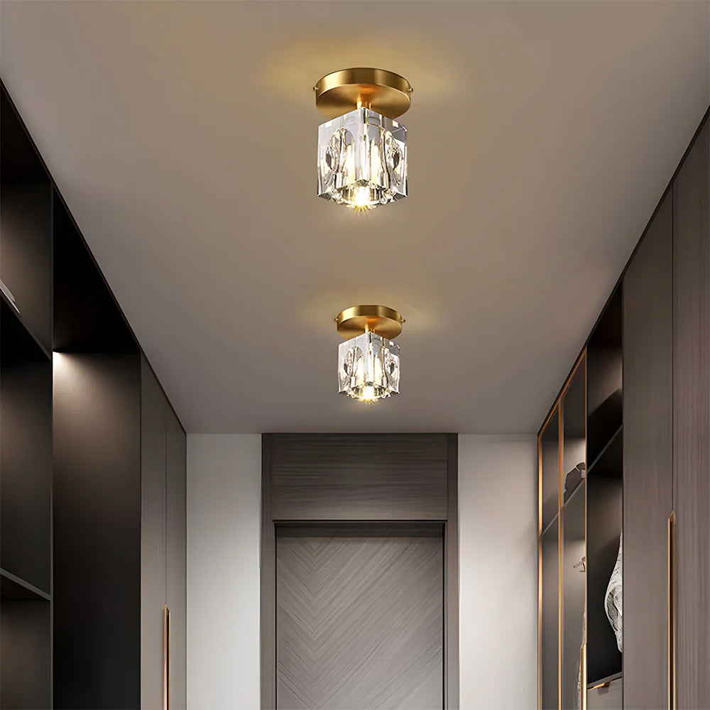Mini lustre en cristal à montage affleurant avec éclairage LED rayonnant