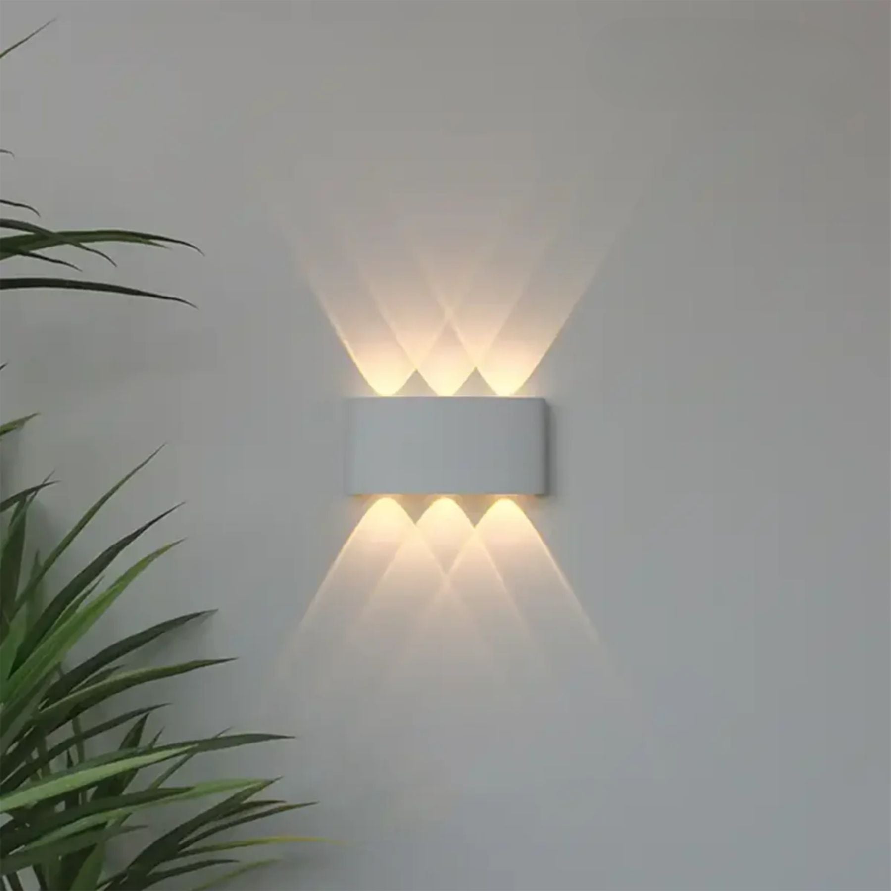 Geometric IP65 Outdoor Wall Light for Garden Illumination