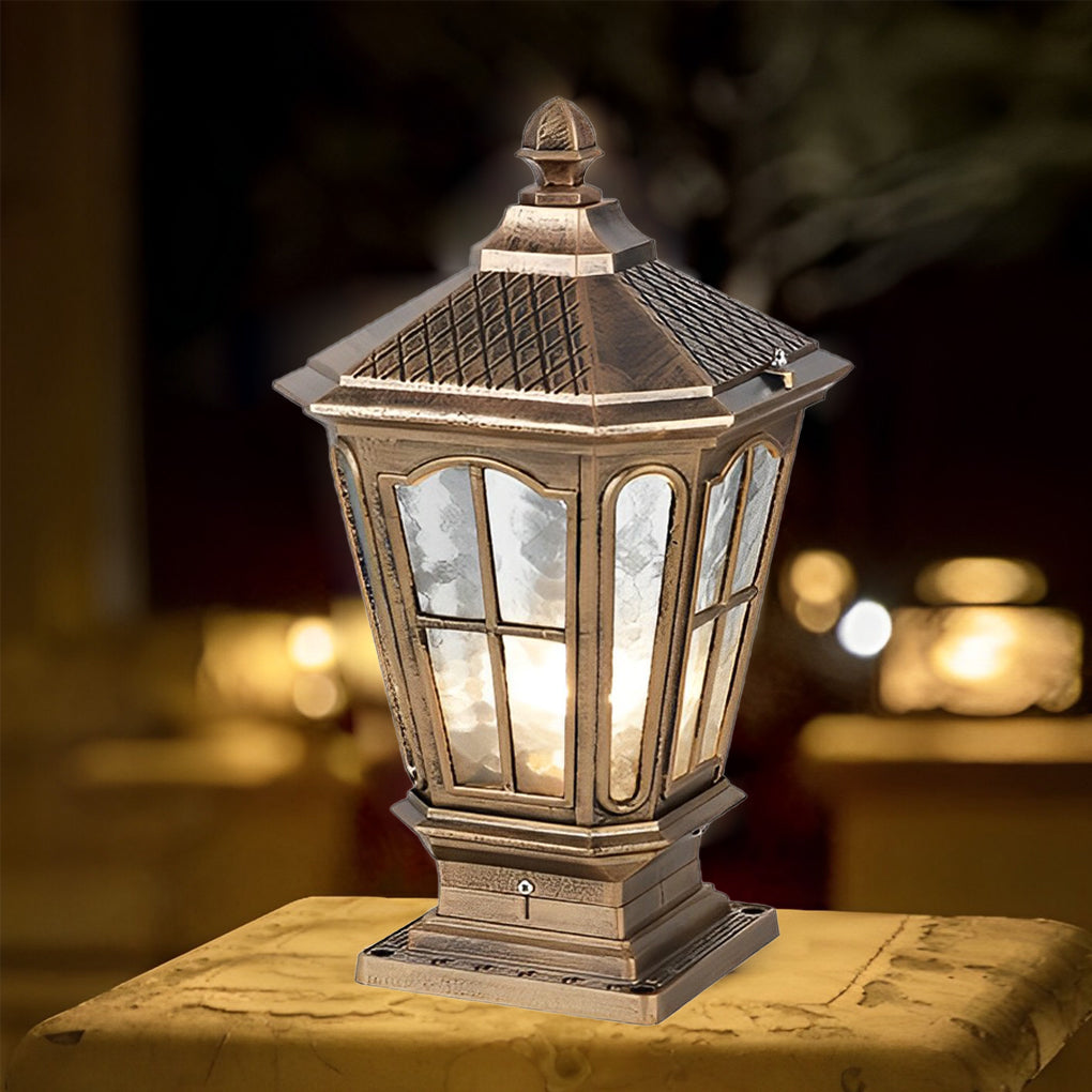 Solar Outdoor Post Light with Classic Lantern Design