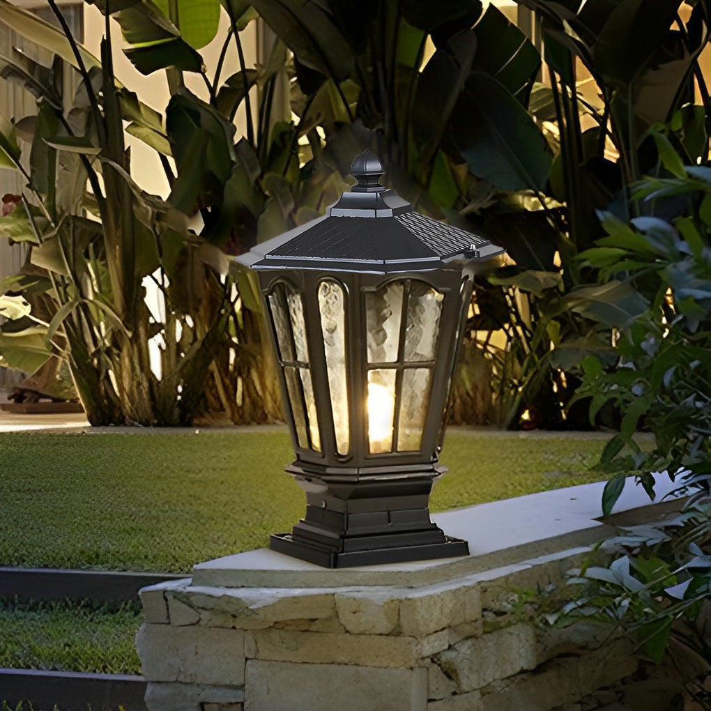 Solar Outdoor Post Light with Classic Lantern Design