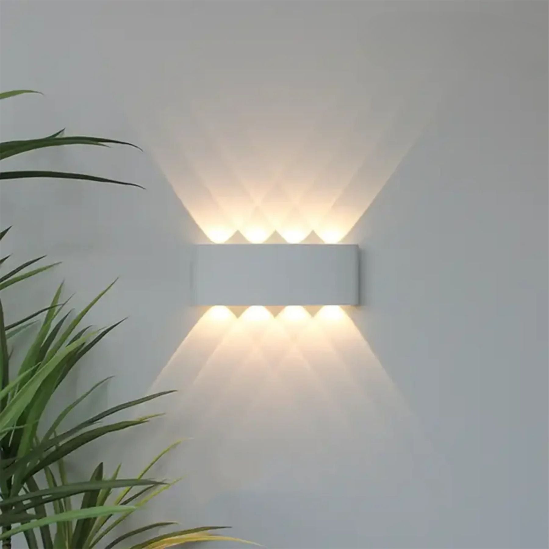 Geometric IP65 Outdoor Wall Light for Garden Illumination
