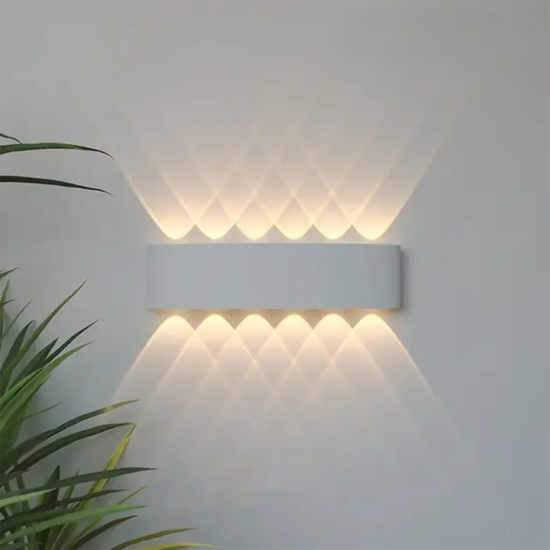 Geometric IP65 Outdoor Wall Light for Garden Illumination