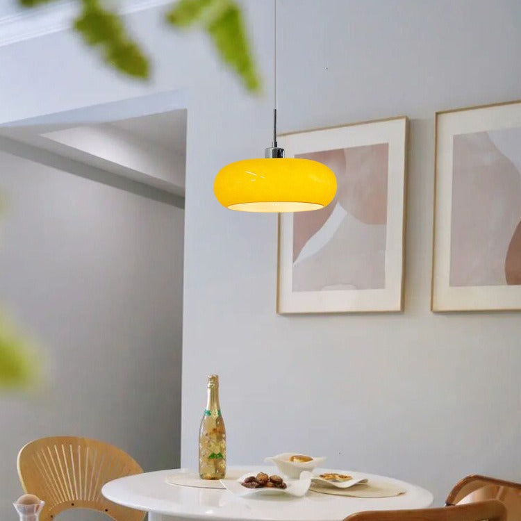Bauhaus pendant light with rounded ring shade