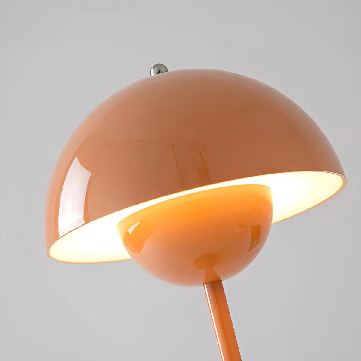 Dome shaped mushroom desk lamp