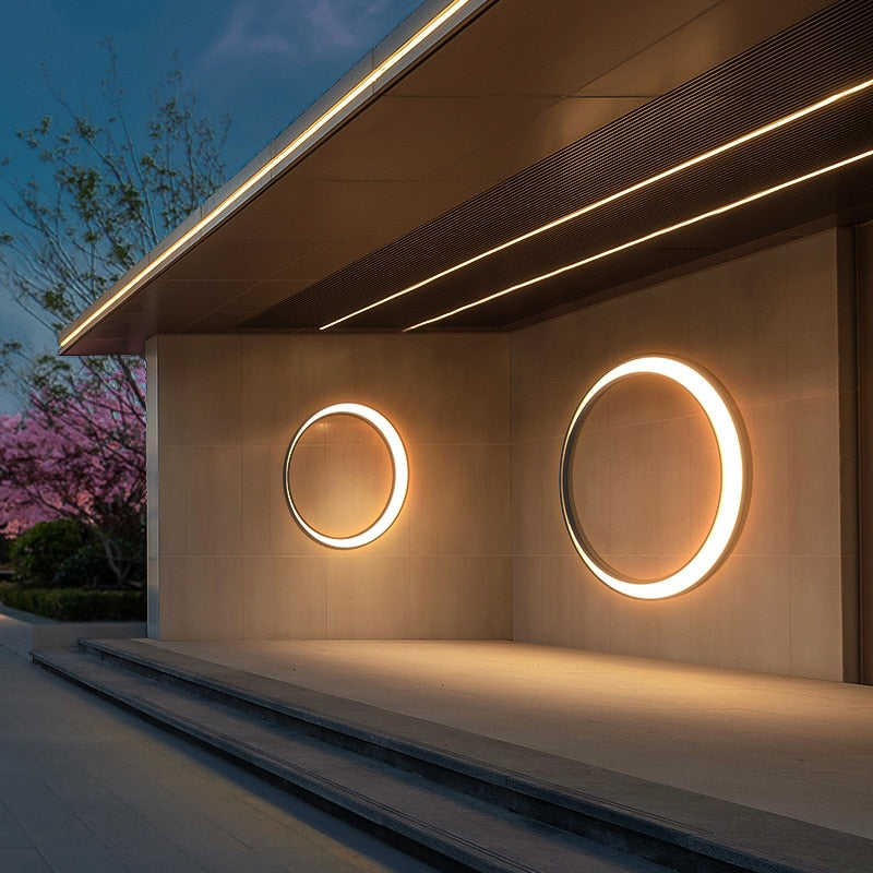 Circular Outdoor Wall Lamp With Ring Shaped Light Frame