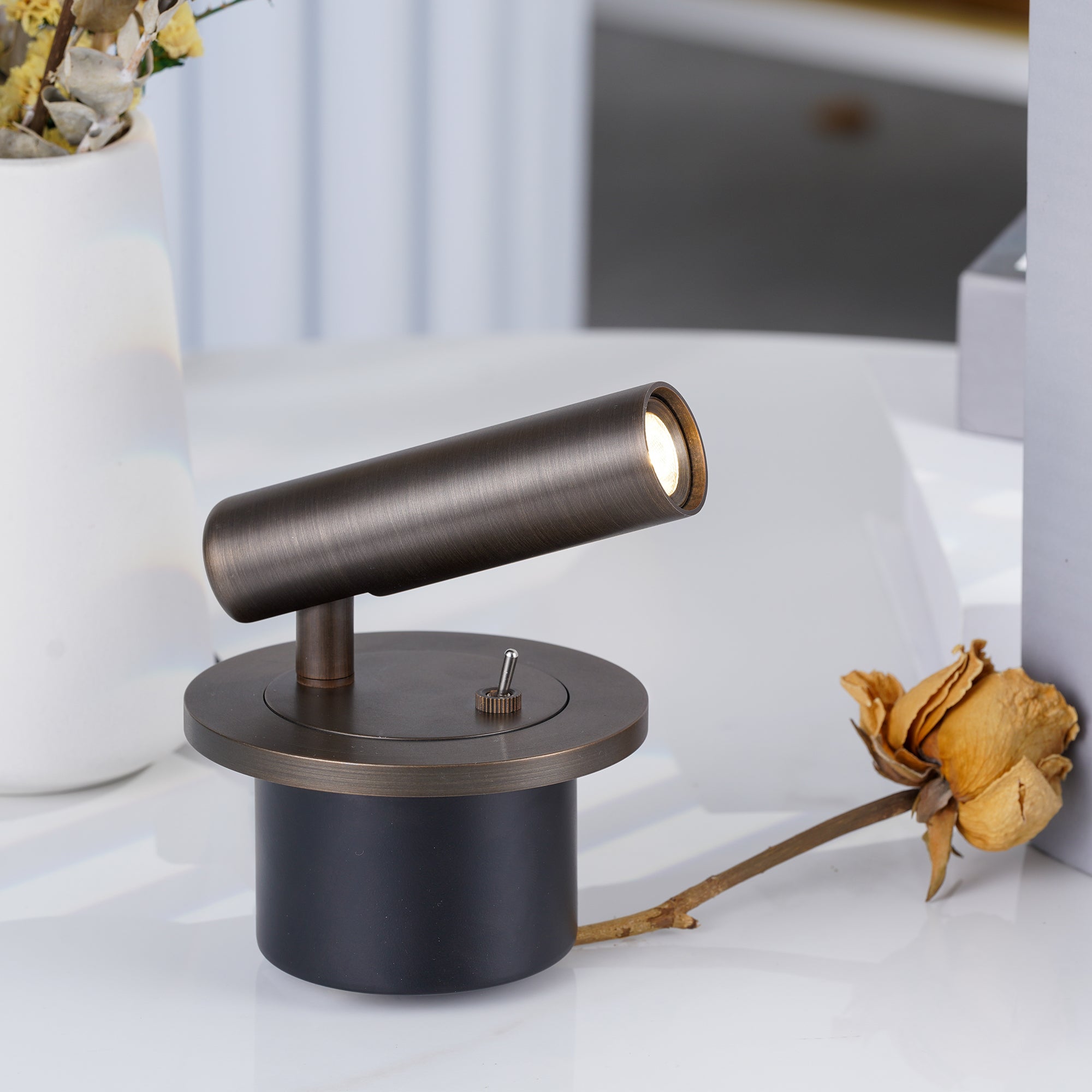 Adjustable Metal Wall Reading Lamp with Cylindrical Head