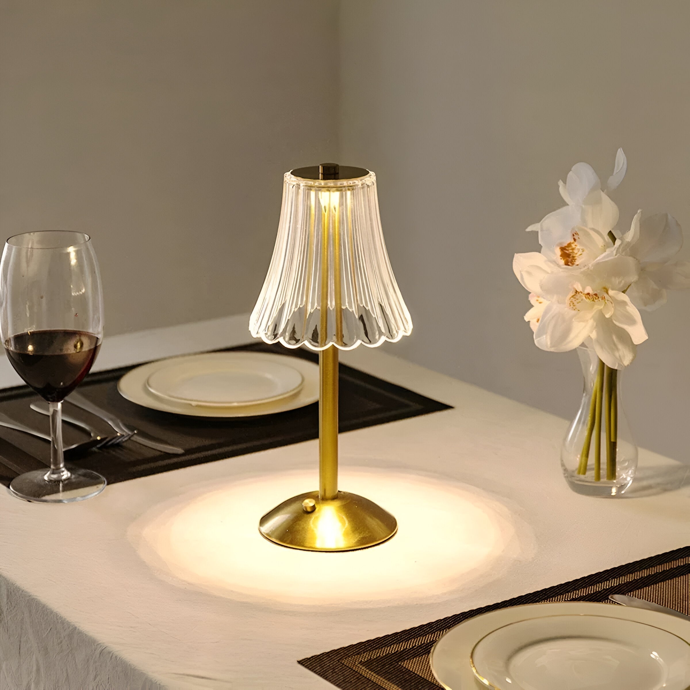 Draadloze LED Tafellamp met Textuurheldere Schaduw en Metalen Stand