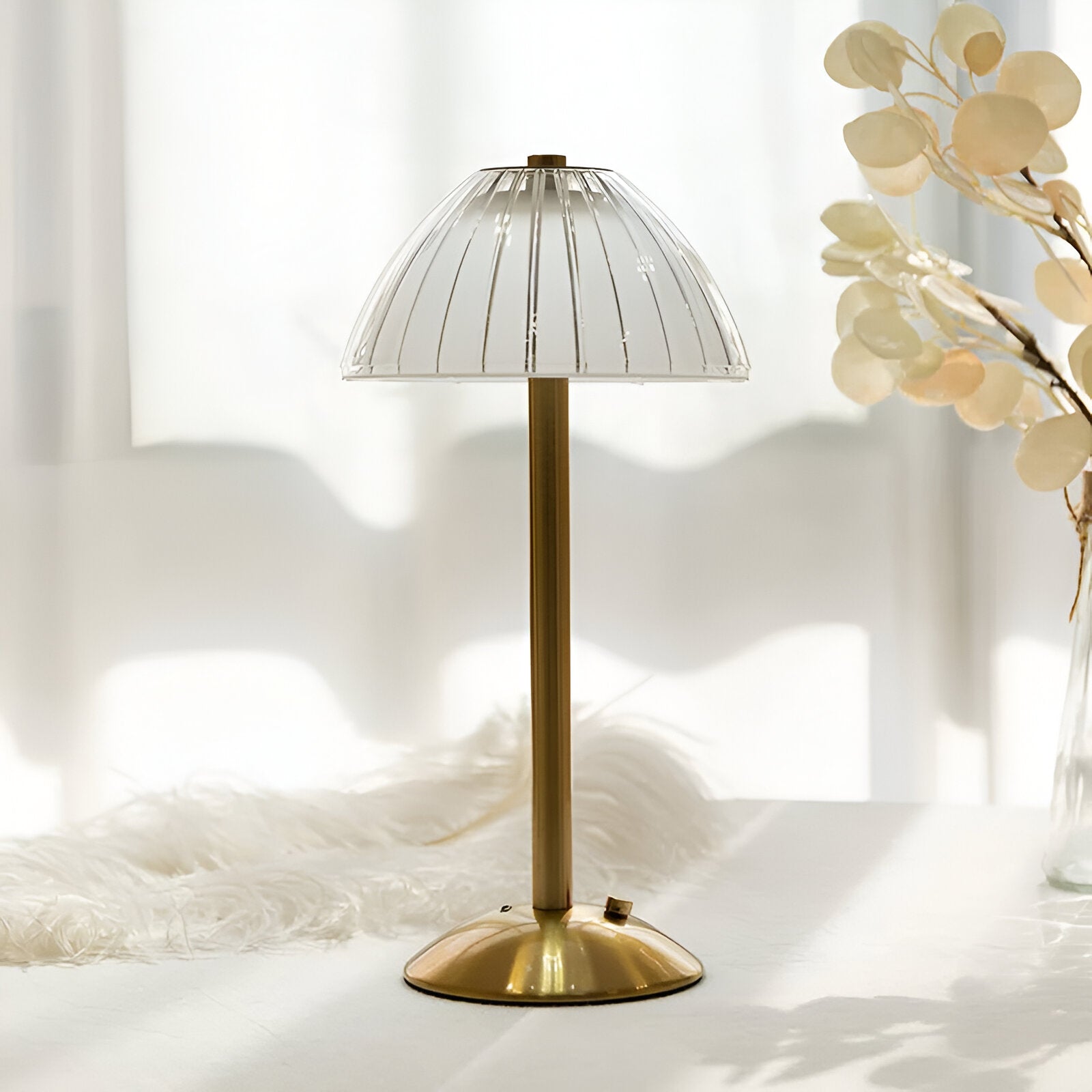 Draadloze LED Tafellamp met Textuurheldere Schaduw en Metalen Stand