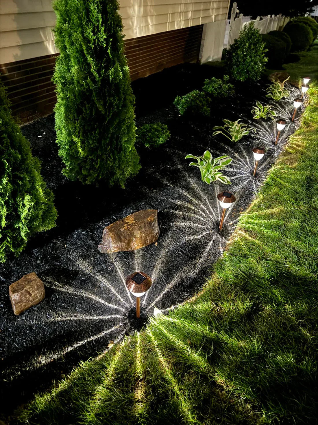 Set of 8 Solar Garden Path Lights with Metal Cap and Clear Glass