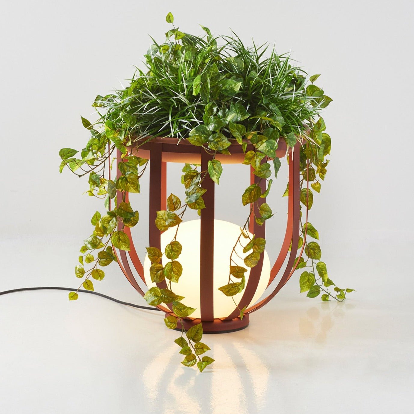 Ronde Buitenplantenlamp Tafel Met Metalen Frame