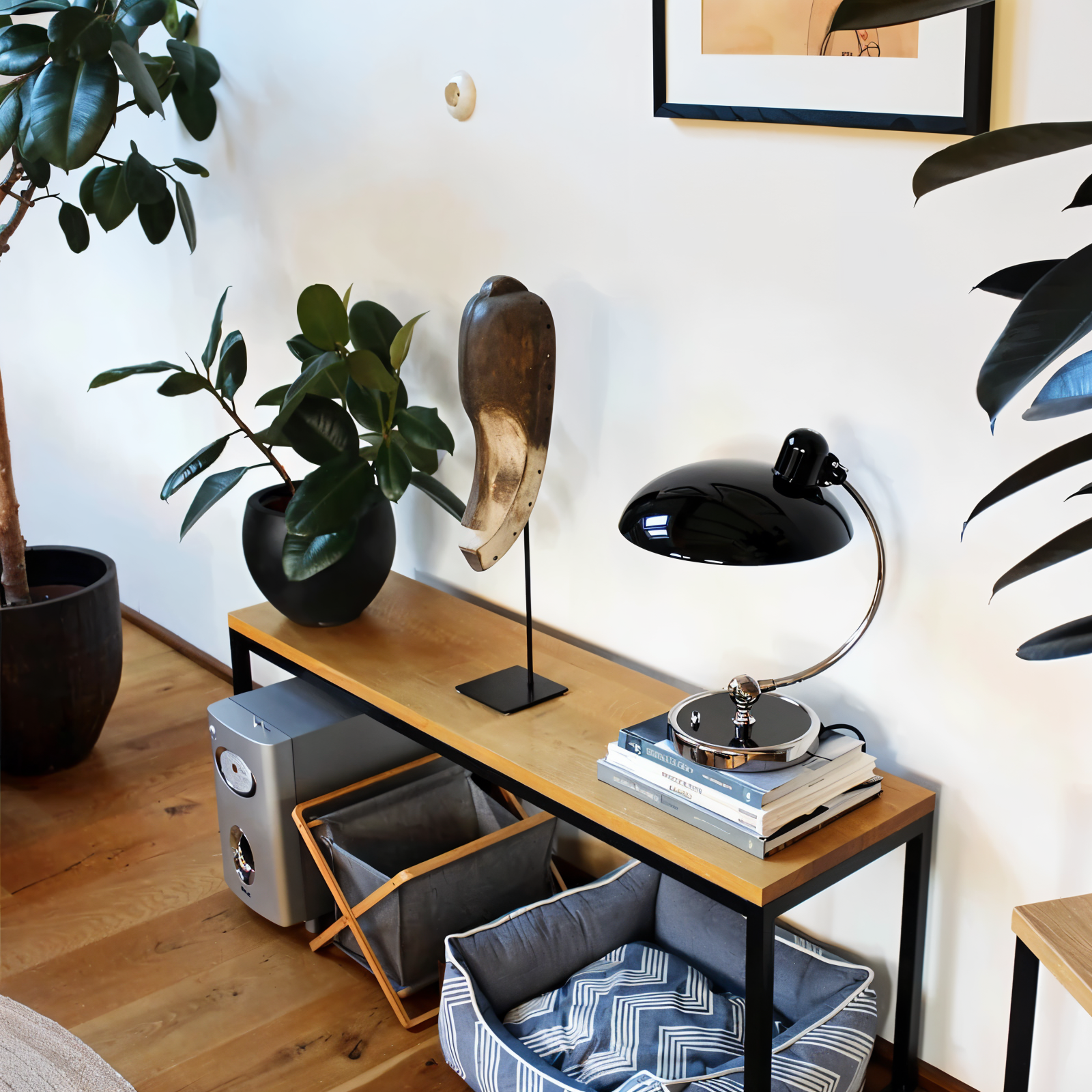 Metal desk lamp with adjustable dome shade