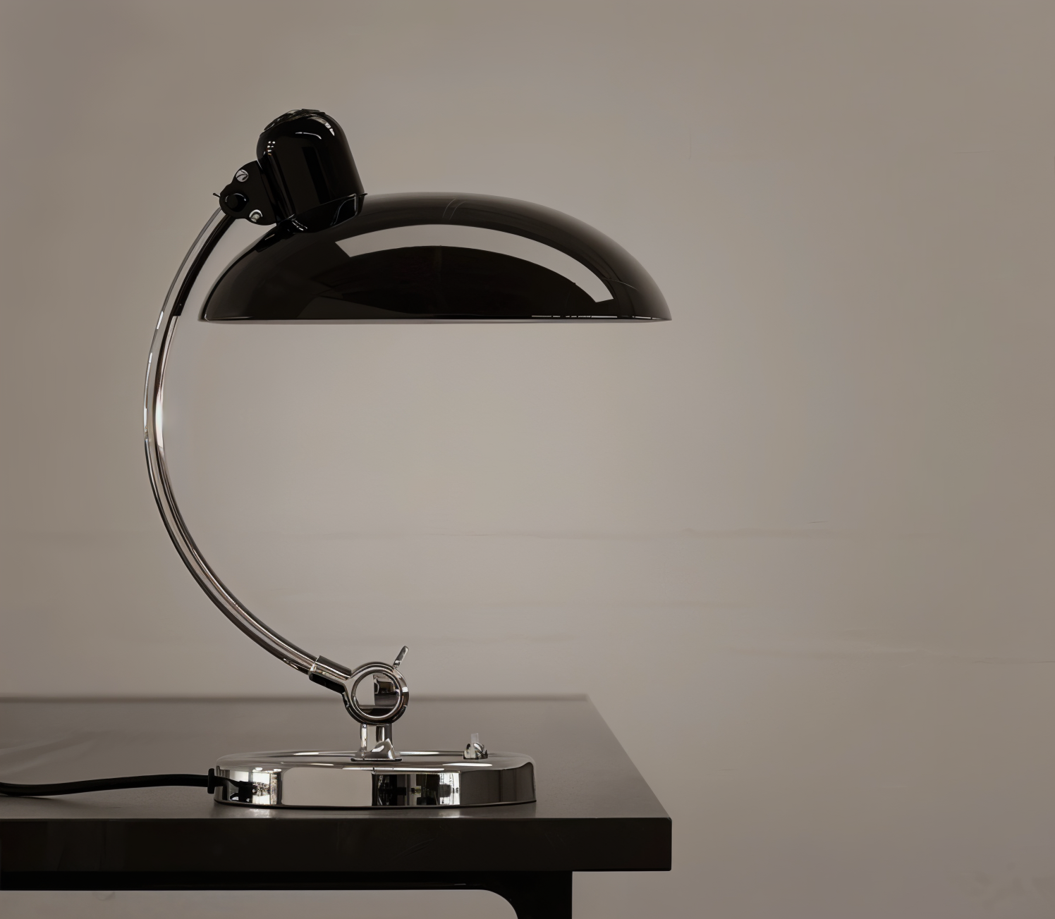 Metal desk lamp with adjustable dome shade