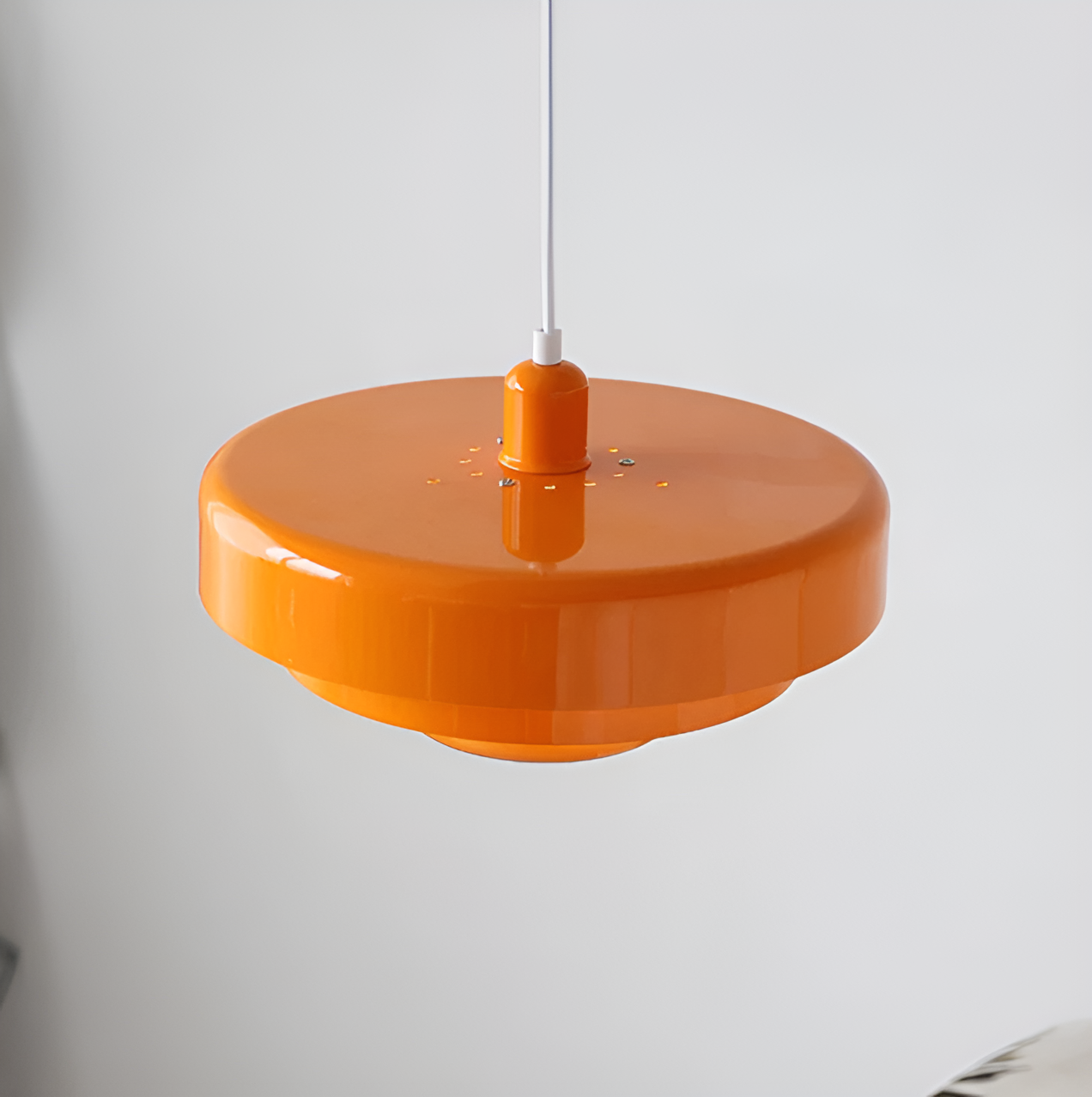 Metalen hanglamp met gelaagde, ronde kap