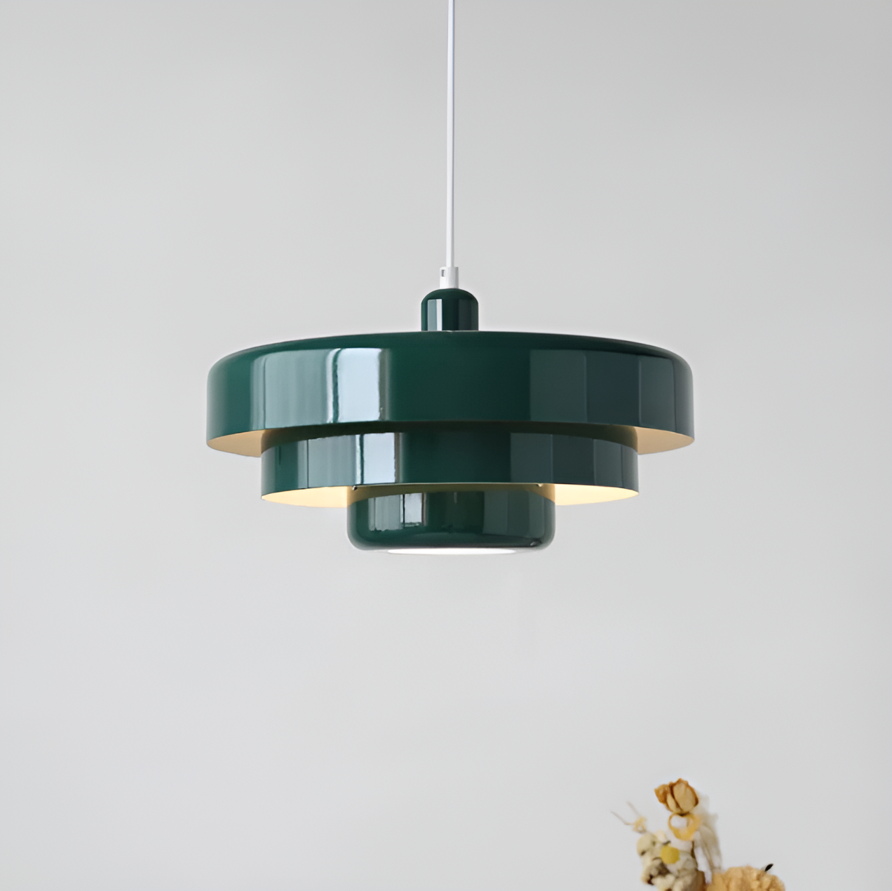 Metalen hanglamp met gelaagde, ronde kap