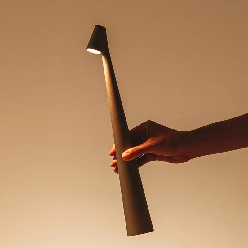 Minimalist Sculptural LED Table Lamp