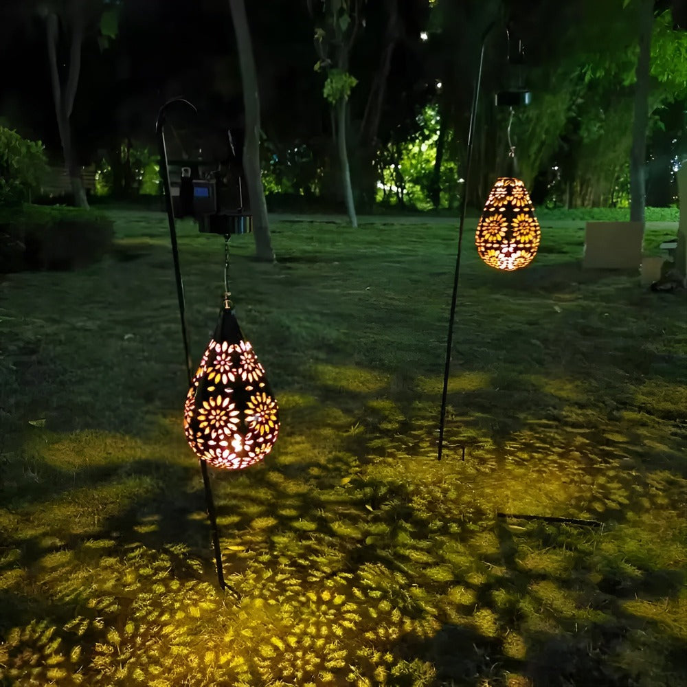 Solar Metal Outdoor Lantern with Decorative Pattern Garden Lighting