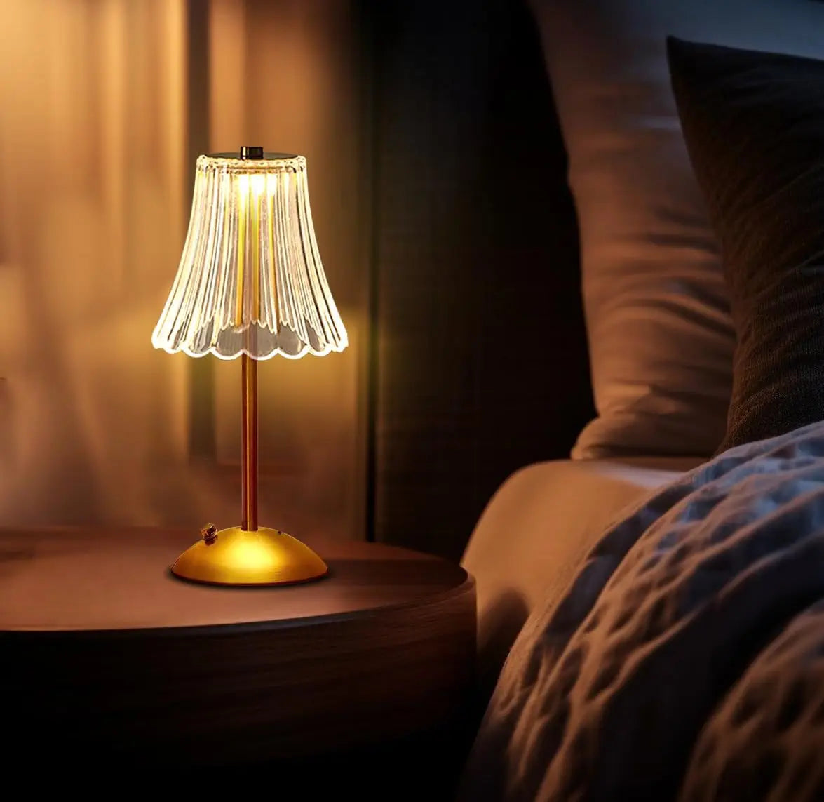 Elegant Touch-Activated Crystal Table Lamp with Gold Finish