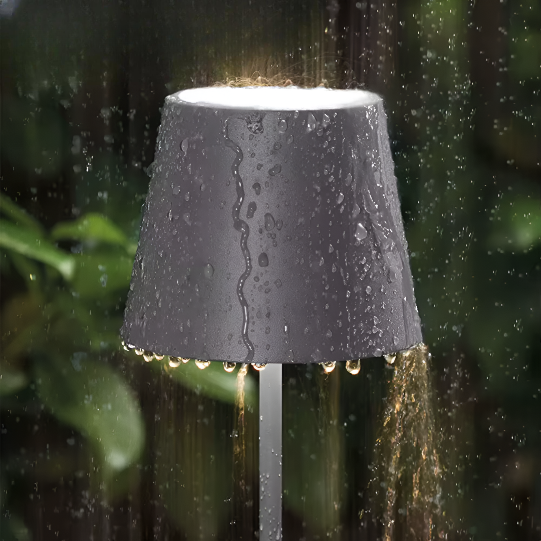 Waterdichte oplaadbare tafellamp met slanke voet