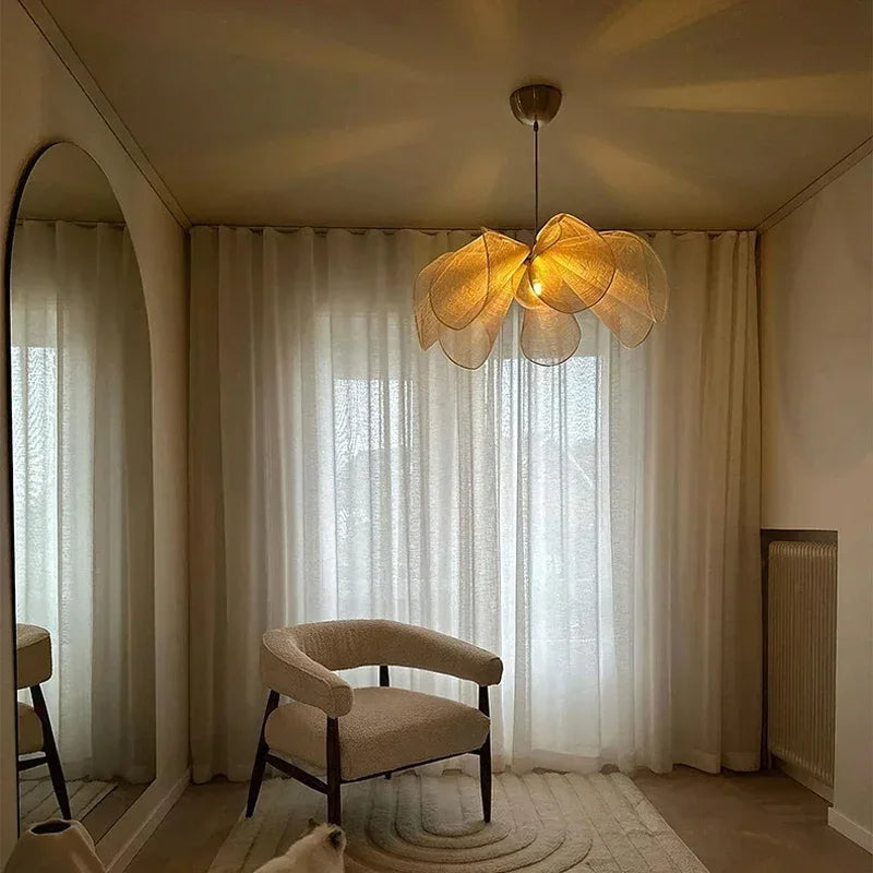 Vintage style ceiling lamp with soft fabric petals
