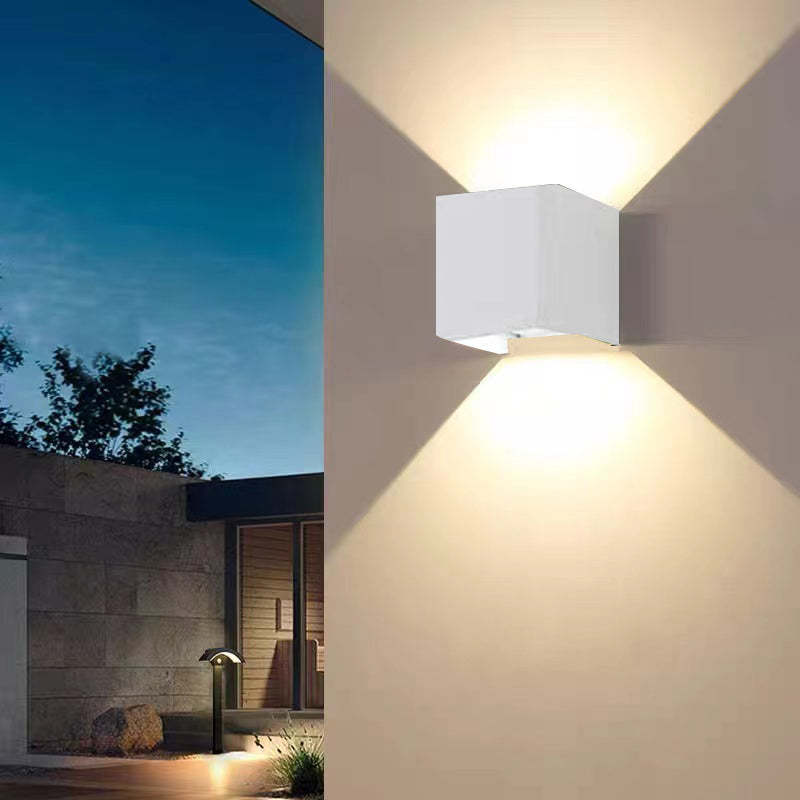 Modern IP65 Waterproof LED Outdoor Wall Light for Garden