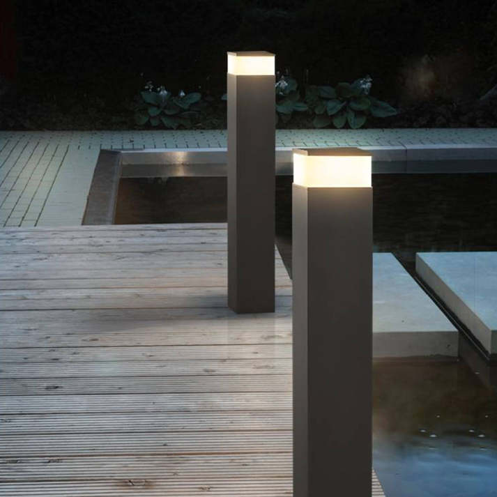 Zonne-energie Tuinpaalverlichting met Rechthoekig Zwart Paalontwerp